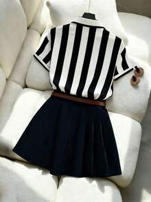 Set de 2 piezas: Camisa de rayas casual de verano y falda plisada - Blanco y Negro - Ver 2