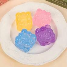 3D麥芽糖方塊擠壓球玩具，便攜式桌面玩具，柔軟壓力緩解小工具，有效緩解焦慮。由超彈性可擠壓材質製成，能保持方塊形狀，非常適合教室獎勵、派對小禮物和節日禮物。適合成人和青少年的手指玩具，柔軟擠壓玩具 - 彩色 - 查看 6
