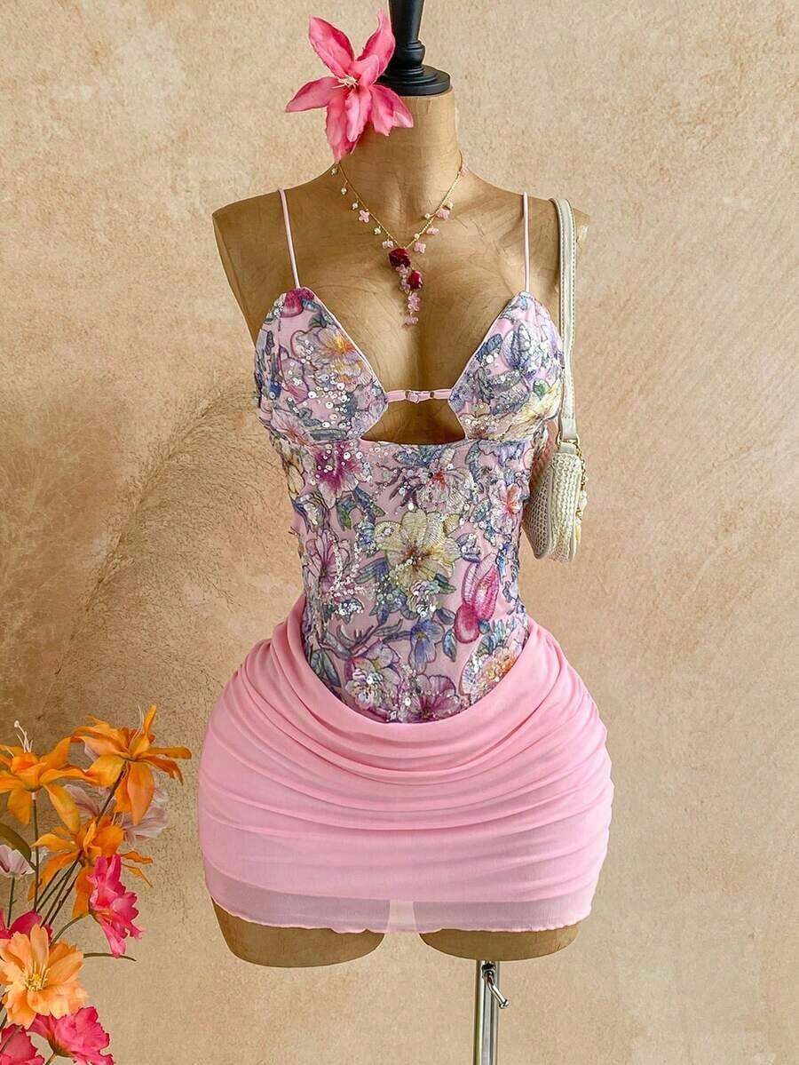Women's Sexy Pleated And Openwork Mini Dress With Top - 櫻桃紅 - 查看 1