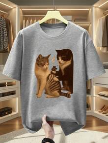 Camiseta de hombre de talla grande, 100% algodón, estampada con dos gatos interactuando, cuello redondo, cómoda y casual de manga corta para el verano. - Gris - Ver 6