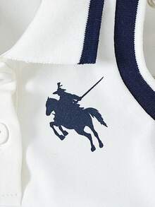 两件套女婴时尚学院风套装，包括Polo领撞色背心和松紧腰百褶裙，穿着舒适。 - 藍白色 - 查看 5