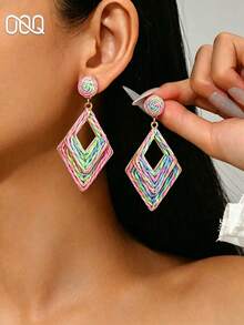 1 Pair Versatile Boho Style Handmade Woven Raffia Double-Layer Geometric Rhombus Earrings, Creative Exaggerated Colorful Raffia Geometric Earrings Suitable For Women's Daily, Vacation, Party Wear (Handwoven Technique Random, Handmade May Have Slight Glue Residue) - Color - View 1