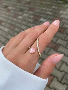 1枚优雅立方氧化锆戒指，适合女性佩戴，适合婚礼、订婚、周年纪念、派对、情人节礼物、送给妈妈的礼物、母亲节礼物。 - 金色+粉紅色 - 查看 12