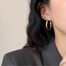 Women's Twisted Oval Earrings, Hypoallergenic, Minimalist Lightweight, Suitable For Sensitive Skin, Personalized Fashion Accessory - 504 Gold - View 4