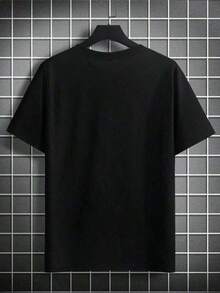 Ledig kortärmad T-shirt med rund hals och tryck med bokstäver och ränder för män, perfekt för sommaren. - Svart - Visa 3