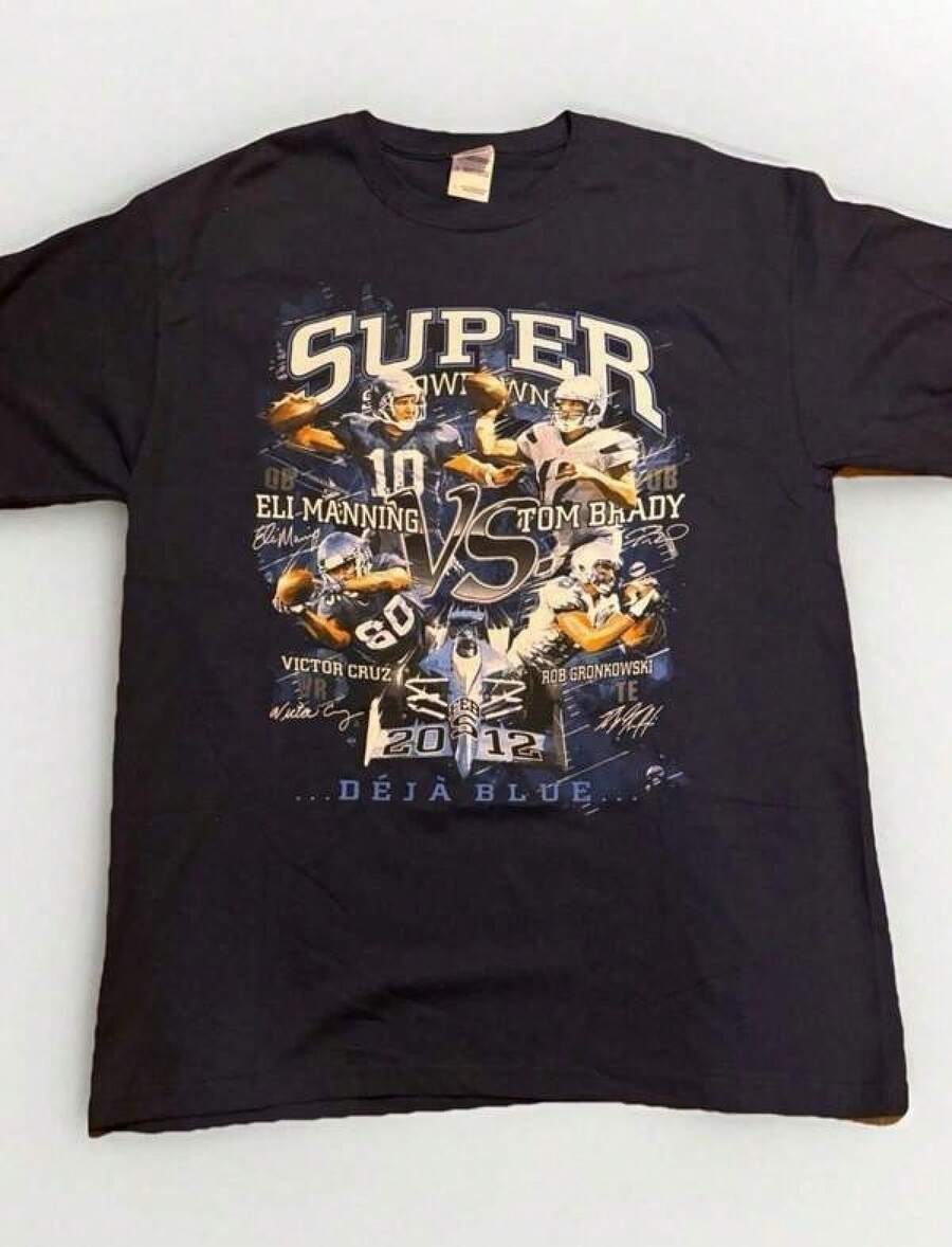 Super Bowls T-shirt Eli Manning vs Tom Bradys Giants Patriots Gildan 2026 VM fotboll Tyskland damfotboll, Frankrikes landslags-t-shirt, Dam-T-shirt, Argentina fotbollslag grafik, VM fotbollsfan-t-shirt, Dam sommar VM-stil t-shirt, Trendig grafisk kortärmad vardagstopp, Dam sommar fotboll t-shirt, Casual kortärmad fan-topp - Svart - Visa 1