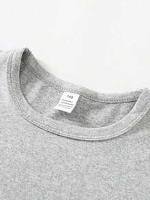 Camiseta para Niño con Cuello Redondo y Mangas Cortas, Estampado de Pesca Huk, Primavera y Verano, Deportes de Ocio al Aire Libre, Telas Cómodas y Transpirables, Ropa para Niños, Lavable a Máquina, Adecuada para la Temporada Escolar, Viajes de Ocio Diario, Actividades al Aire Libre, Ropa Escolar Diaria, Regalo Perfecto para Niños. - Gris - Ver 2