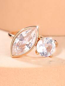 1 Elegant And Stylish Women's Ring Featuring A Design With Round And Marquise-Cut Zirconia Stones-Perfect As A Unique Piece Of Jewelry Or A Fashion Accessory For Women, As Well As A Birthday Gift Or Everyday Accessory. - Yellow Gold - View 3