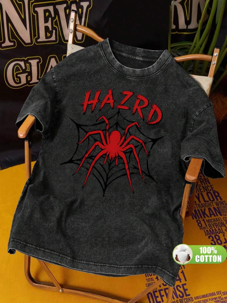 Camiseta de algodón puro con estampado de araña roja y telaraña negra, que muestra un diseño retro callejero misterioso y genial, con un acabado texturizado y efecto de lavado vintage. Camiseta de manga corta con cuello redondo para hombre, 100% algodón puro, duradera y lavable a máquina. Camiseta retro americana para hombre, adecuada para salidas urbanas, reuniones informales, fiestas de música y uso diario. Camiseta blanca lisa - Negro - Ver 1