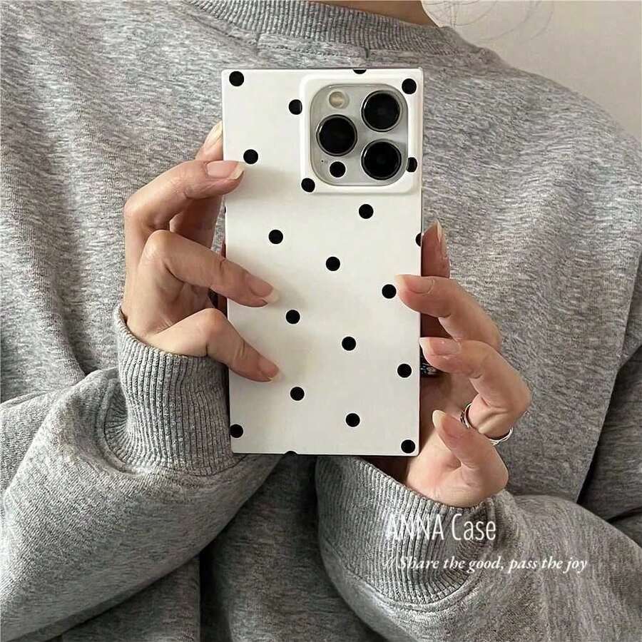 غطاء هاتف عصري، تصميم بسيط وجميل، نمط نقاط بيضاء وسوداء مستطيلة، مناسب لسلسلة هواتف آيفون 11 إلى 17 بما في ذلك Pro Max - أبيض وأسود - مشاهدة 1