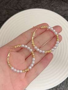 1 Pair Of Personalized Geometric Faux Pearl Bead Earrings With Simple And High-End Ear Loops, Fashionable Design, And Niche Temperament Earrings - Gold - View 5