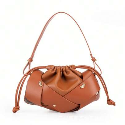 2026 New Cloud Bag Female Niche Design Drawstring Messenger Bag High-End Shoulder Bag Fashion All-Match Underarm Bag