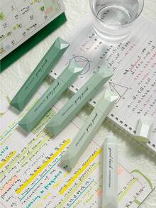 5支装渐变笔式修正带，大容量白色修正带，适用于学生，便携式顺滑不断裂修正带，适合学校、办公室日常使用。 - Pen-shape - 查看 5