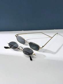 1 par de gafas de moda con montura de metal y lentes tintados para la vida diaria, estilo vintage, ideales como regalo para mujer, gafas de sol de verano, gafas de sol para playa, accesorios escolares y de playa para mujer, gafas de sol básicas que combinan con suéteres, jeans, pantalones deportivos, sudaderas con capucha, chaquetas, vestidos y camisas de manga larga, gafas de sol elegantes y a la moda, ideales para salidas familiares, viajes, vacaciones y días de descanso. - Negro - Ver 2