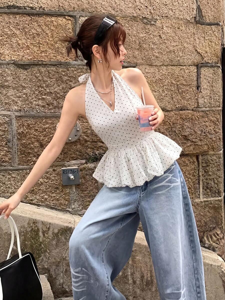 女款純色夏季波點設計荷葉邊下擺掛脖露背短版上衣，收腰無袖白色，度假風 - 白色 - 查看 1
