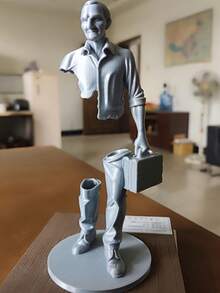1pc New Traveler Sculpture Desktop Decor Model, Abstract Virtual Person Figurine For Entryway, Computer Desk, Great Gift Choice - Multiple Styles - View 9