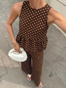 xheSiren Gaze Conjunto de 2 piezas elegante y casual con lunares para mujer, top sin mangas con espalda abierta y volantes en la peplum, pantalones de pierna ancha, conjunto de ropa de playa, fiesta y vacaciones, lunares marrones y blancos, conjuntos de verano para mujer, ropa de verano, conjuntos casuales para mujer, ropa de verano, conjuntos Y2Kxhe - Marrón - Ver 4