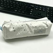 Hộp bút chấm bi hình ngôi sao, dung tích lớn và dễ mang theo, kiểu dáng tối giản và dễ thương theo phong cách Ins, túi đựng bút chấm bi hình ngôi sao, túi đựng đồ dùng học tập có khóa kéo chất lượng cao, phù hợp cho hoạt động ngoài trời và văn phòng phẩm, món quà văn phòng phẩm hoàn hảo cho mùa tựu trường. - hộp đựng bút chì - Xem 7