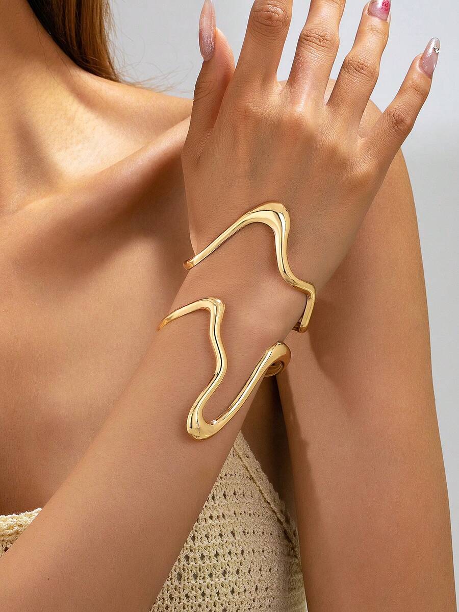 1pc Gold-Plated Wave-Shaped Open Bangle - Abstract Asymmetric Wave Design Minimalist Fashion Women's Accessory - Gold - View 1