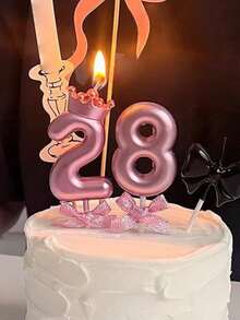 亮粉色皇冠圖案生日蠟燭，適用於生日、週年紀念及各種慶典節日裝飾，飾有亮片與蝴蝶結細節 - 彩色 - 查看 3