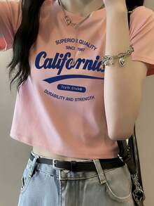 California 藍色字母印花短版上衣，圓領短袖休閒短版上衣 - 粉紅色-印花藍 - 查看 1