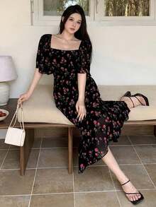 de verano de mujer elegante con cuello cuadrado, volantes y cola de, de gasa con estampado floral diminuto - Negro - Ver 6