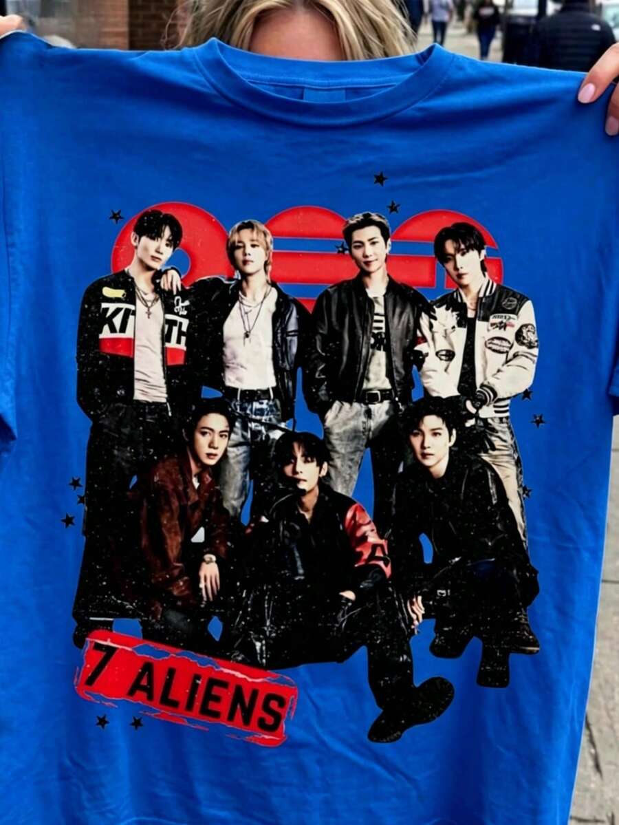Women's Oversized T-Shirt With Creative Graphic Print "Tour Arirang 2026 7 Aliens", Casual Short Sleeve Soft And Breathable Cotton, Loose And Comfortable, Ideal For Daily Wear, Concerts And Gifts - 藍色 - 查看 1