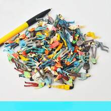 Figur miniatur ini terbuat dari plastik ABS berwarna-warni. Dengan warna-warna cerahnya, figur ini ideal untuk proyek DIY yang melibatkan model kereta api, diorama, model arsitektur, dan berbagai adegan lainnya. Cocok untuk usia 14 tahun ke atas. - Boneka warna-warni - View 6