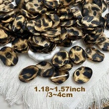 50/100/300pcs Leopard Print Artificial Rose Petals, Best Gifts, Party Supplies, Holiday Decor, Festive Accents, Elegant Flowers, Durable Material, Suitable For Christmas, Thanksgiving, Halloween, Wedding Decoration, Flower Baskets, Aisle Scattering, Dining Tables, Banquet Confetti, And Romantic Night Decoration - Leopard Print - View 3