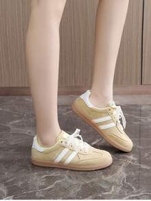 2026 New Spring Women's Casual Breathable Solid Color Flat Sneakers, Versatile Student Outdoor Running Sports Shoes, Essential Street Style Skateboard Shoes - Yellow and White - View 8