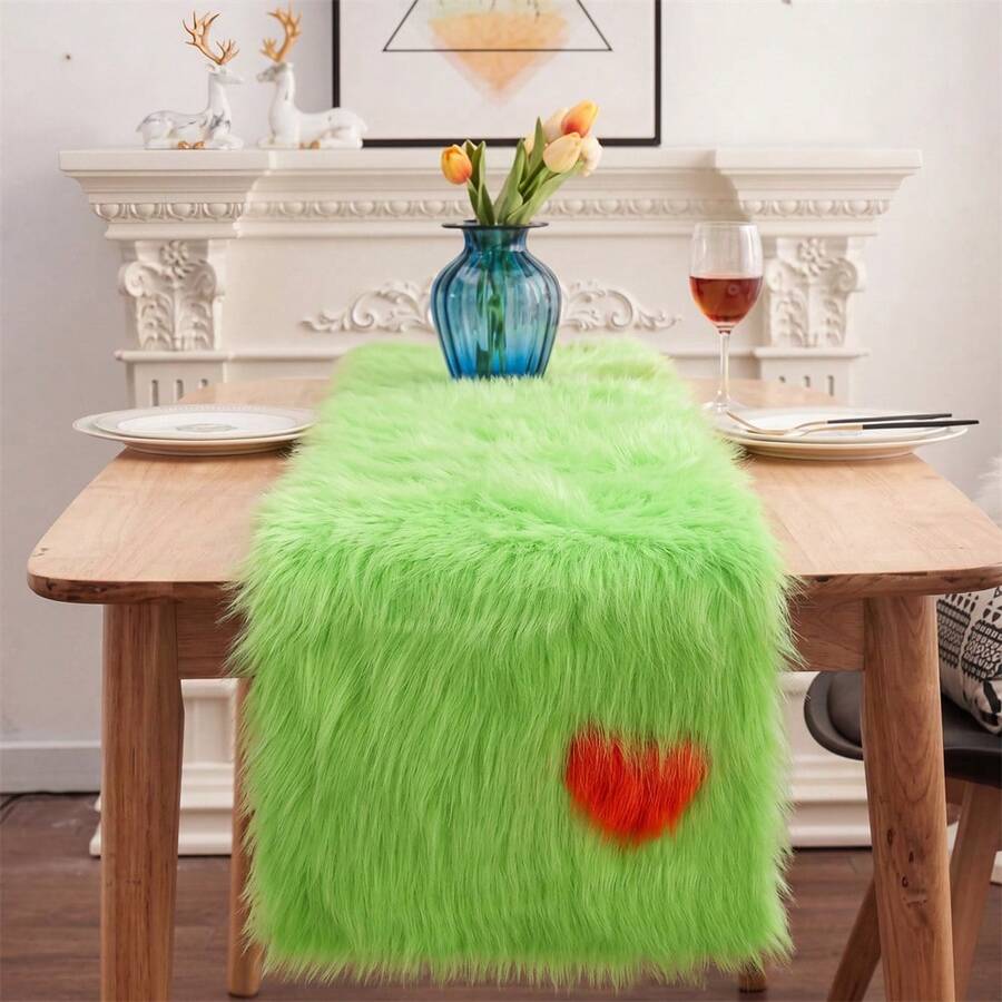 1pc Heart-Shaped Plush Vanity Table Runner, Birthday Party Bedside Decor - Heart-shaped Green Table Runner - View 1