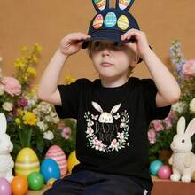 Soft And Casual Cotton T-Shirts For Boys, With A Round Neck, DADDY BUNNY Design, Watercolor Style, With A Rabbit Head Print And Floral Wreath, Easter Theme. Black Color. - 黑色 - 查看 4
