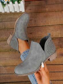 Low Heel Western Ankle Boots – Cutout Perforated Short Booties For Women - 灰色 - 查看 1