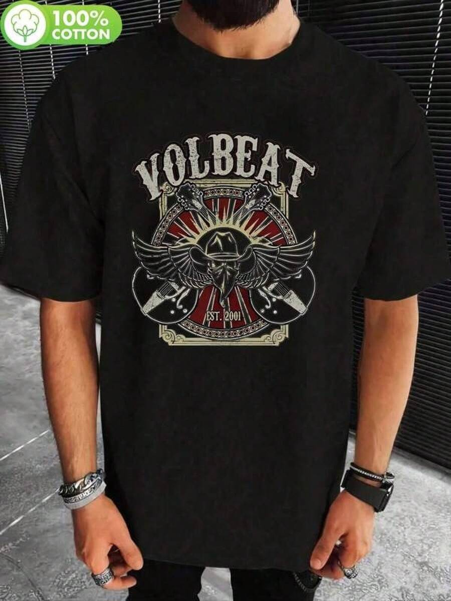 Casual Print Round Neck Short Sleeve T-Shirt Maglietta da uomo in 100% cotone di stile, maglietta casual da uomo, maglietta ufficiale della band Volbeat - Nera, maglietta heavy metal con grafica di aquila e logo Volbeat, vestibilità regular traspirante 100% per casual, concerti, palestra e abbigliamento casual - Abbigliamento durevole per fan, manica corta, lavabile in lavatrice, comfort per tutte le stagioni, regalo di Natale Casual Summer T-Shirt,Comfortable Outdoor Casual Wear - Svart - Visa 1