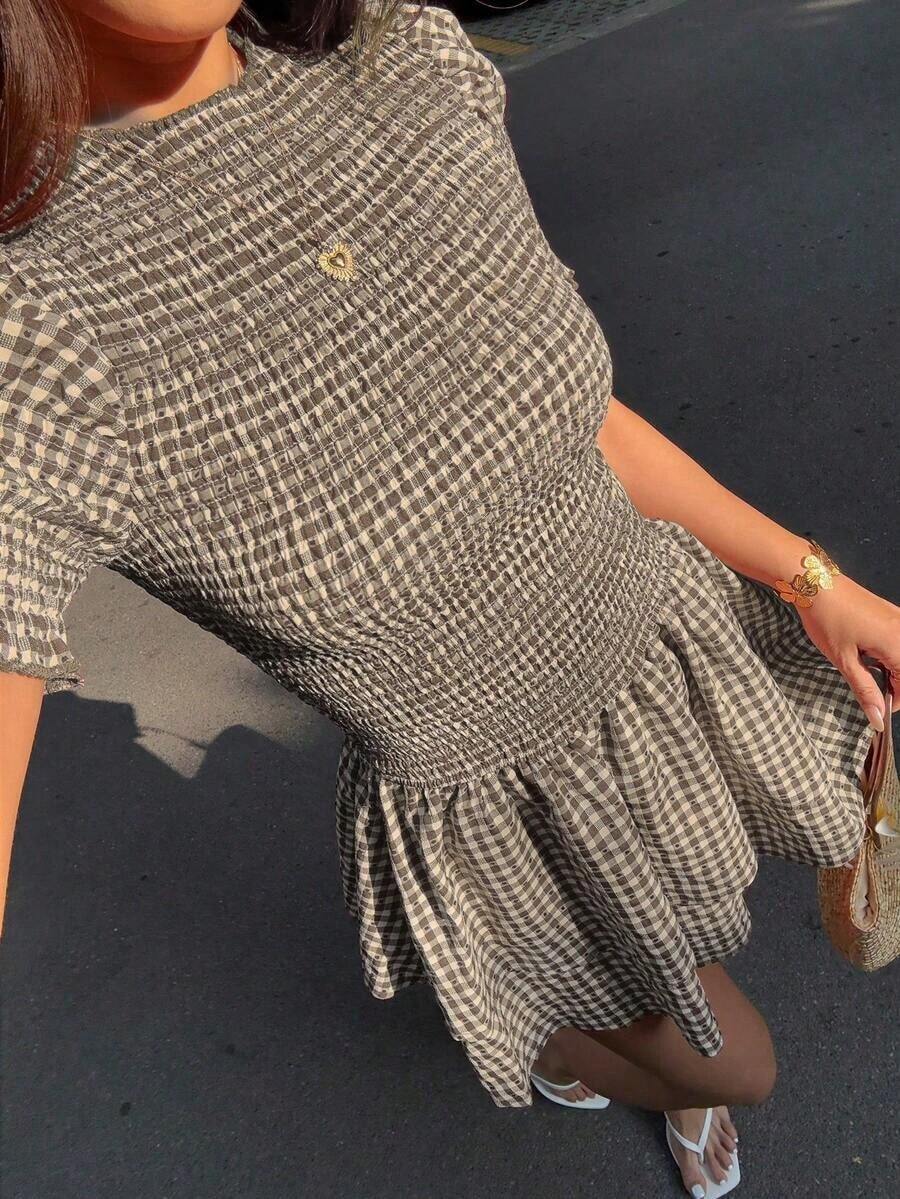 Vestido corto de mujer con cuello de volantes a cuadros rojos, cintura elástica y bajo en línea A, estilo romántico de playa y resort, primavera/verano - Multicolor - Ver 1