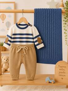 SAÍDA MATERNIDADE EM TRICÔ 3PÇS TRABALHADO LUXO PREMIUM ACONCHEGANTE PARA MENINO RUAN - AZUL JEANS - Visão 2