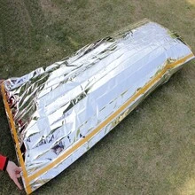 1件戶外緊急保溫睡袋，生存救援毯，緊急防護裝備，適用露營 - 彩色 - 查看 4