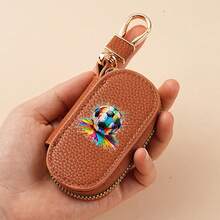 1 pieza Funda portátil para llaves de coche, almacenamiento de llaves de coche con patrón de fútbol de gran capacidad, resistente al desgaste, resistente a arañazos, duradera, a prueba de polvo, ligera y versátil, funda de cuero premium para llaves inteligentes de coche, minimalista compacta unisex para llave remota, llave de coche, bolsa bloqueadora de señal de coche, protector de mando a distancia, soporte para mando a distancia, caja antirrobo para llaves, funda para llaves, bloqueo de señal, caja antirrobo para mando a distancia - Multicolor - Ver 7