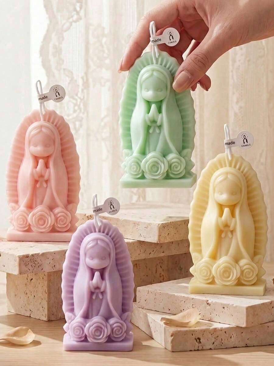4 piezas Velas de cera de soja con diseño de Virgen María en estilo lindo y de dibujos animados, en colores melocotón rosa, verde menta, lavanda púrpura y amarillo crema. Decoración para el hogar, regalo para el Día de la Madre, regalo de graduación 2026 para ella, decoración de escritorio de oficina, centro de mesa para bodas, vela de oración católica, aromaterapia y meditación, decoración de altar, y confirmación, regalo festivo para mamá, novia y esposa