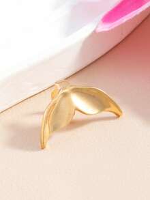 1pc Fashionable & Elegant Fish Tail Design Ear Cuff Earring, Suitable For Beach Holiday Wear - Gold - View 3