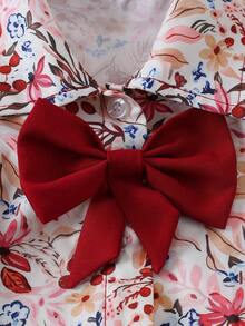 Ensemble 2 pièces chemise à manches courtes bouffantes avec nœud papillon et motif floral, et pantalon à taille élastique. Tenue adaptée pour les sorties décontractées au printemps et à l'automne - Rouge - Voir 4