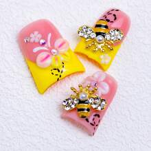 Premium Y2K Handmade 3D Carved Butterfly, Bee French Tip Press On Nails, Butter Yellow Sugar Frosted Rhinestones, Metal Charm Nail Art Set Summer - 許多 - 查看 7