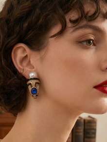 1 par de pendientes de estilo de corte vintage con gemas verdes para mujer, pendientes huecos de perla y oro retro, pendientes de botón de lujo tipo esmeralda, accesorios para vestidos de banquete - Multicolor - Ver 9