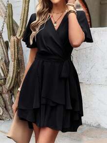 Vestido con cinturón de manga mariposa bajo a capas - Negro - Ver 4