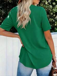 Camia Women's T-Shirt, Round Neck, Short Sleeve, Graphic Print, City Names, CALIFORNIA Los Angeles, United States. Round Neck, Short Sleeve, Spring/Summer, Everyday Wear. Suitable As A Gift. Women's T-Shirt. Blouses > Elegant. Boho Chic. Women's T-Shirt, Soft And Breathable: Perfect For Vacations, Travel, And Festive Occasions, And Suitable For Wearing In Multiple Seasons. - 綠色 - 查看 2