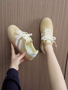 2026 New Spring Women's Casual Breathable Solid Color Flat Sneakers, Versatile Student Outdoor Running Sports Shoes, Essential Street Style Skateboard Shoes - Yellow and White - View 6