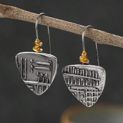 Retro Asymmetric Triangle Textured Earrings, Punk Street Chic Style, Women's Daily Commute Casual Versatile Fashion Earrings