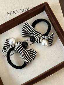 1 Retro-Chic Pearl Striped Bow Hair Ties In Black And White, Textured Hair Accessories That Can Be Used To Tie Hair. - Multicolor - View 4