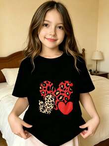 Diseño de leopardo en forma de corazón Camiseta estampada para niños - Negro - Ver 7