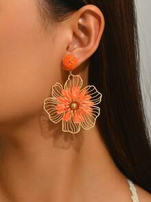 1 Pair Bohemian Beach Ocean Vacation Style Handmade Raffia Woven Orange Flower Hollow Earrings, Fashionable Elegant Hollow Floral Pendant Earrings Suitable For Women's Daily Wear, Vacation And Banquet - Orange - View 2